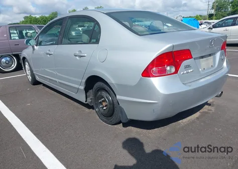 2008 Honda Civic Lx z USA, uszkodzony, nr VIN 1HGFA16598L057213